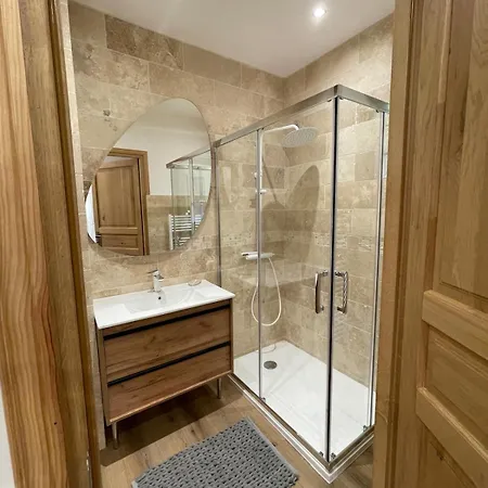 Ferienhaus Jacuzzi Au Bord De La Riviere *